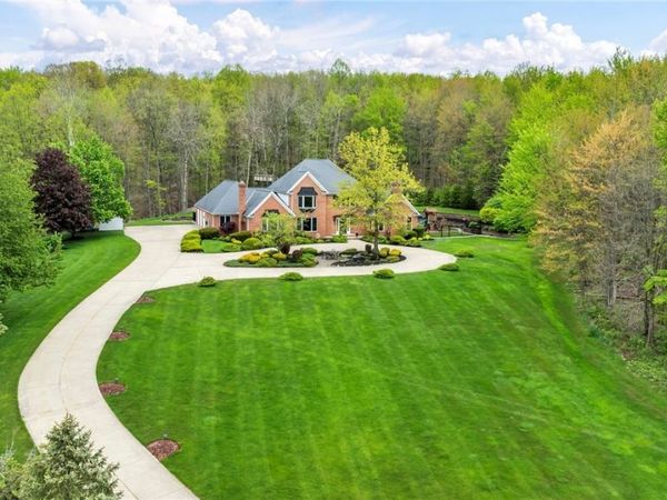 885 McKee Trail , Hinckley, OH 44233