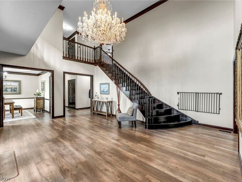 885 McKee Trail, Hinckley, OH 44233 Photo 6