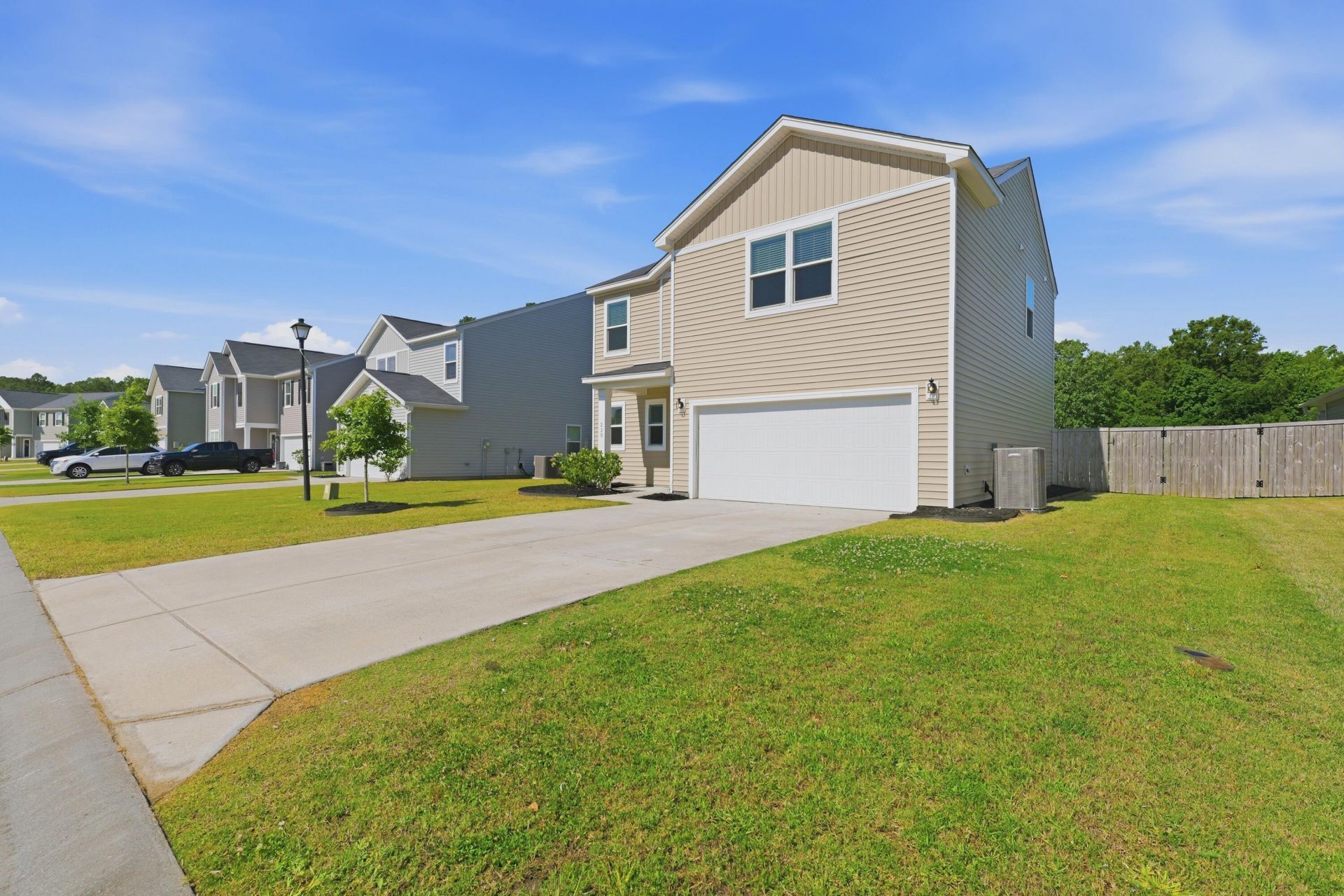 220 Cypress Plantation Road Photo 13
