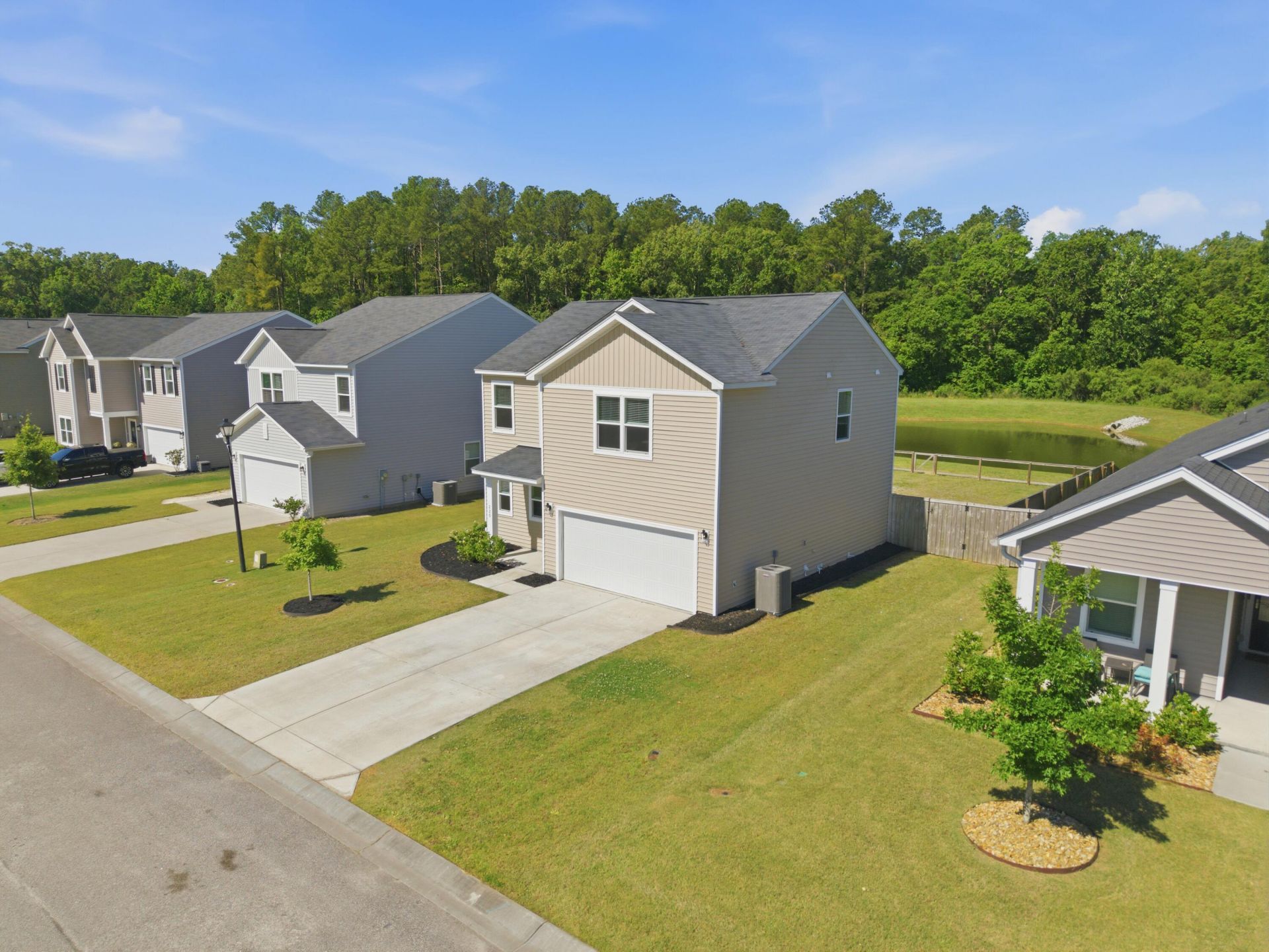 220 Cypress Plantation Road Photo 4