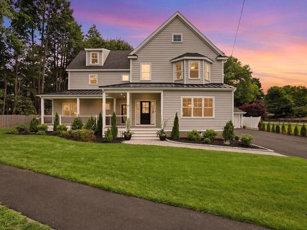 13 Parker Rd, Wakefield, MA 01880