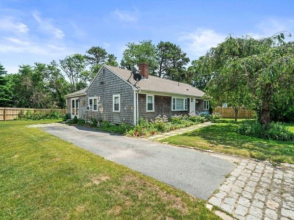 4 Thach, Barnstable, MA 02601