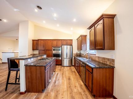 757 San Francisco Avenue, South Lake Tahoe, CA 96150 Photo