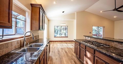 757 San Francisco Avenue, South Lake Tahoe, CA 96150 Photo