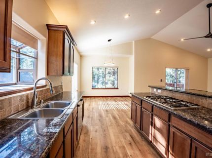 757 San Francisco Avenue, South Lake Tahoe, CA 96150 Photo