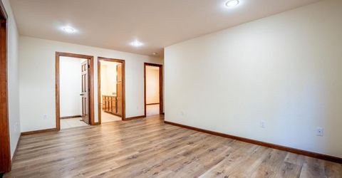757 San Francisco Avenue, South Lake Tahoe, CA 96150 Photo