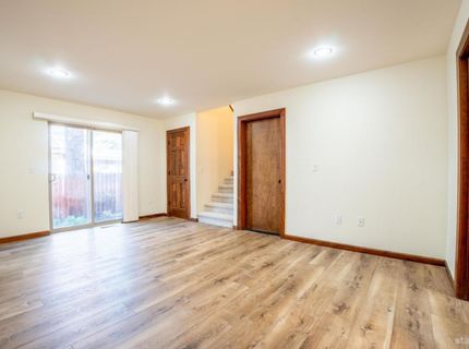 757 San Francisco Avenue, South Lake Tahoe, CA 96150 Photo