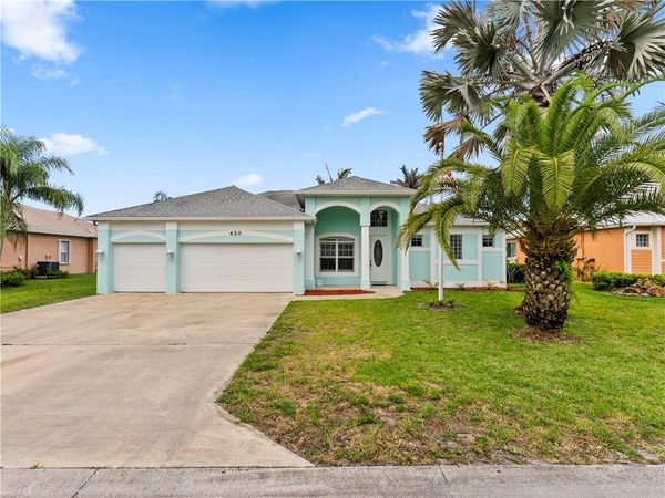 420 22nd Avenue SW, Vero Beach, FL 32962