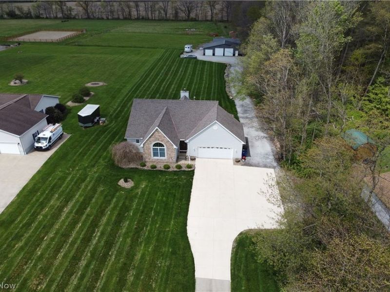 3877 Dawley Road, Ravenna, OH 44266 Photo 2