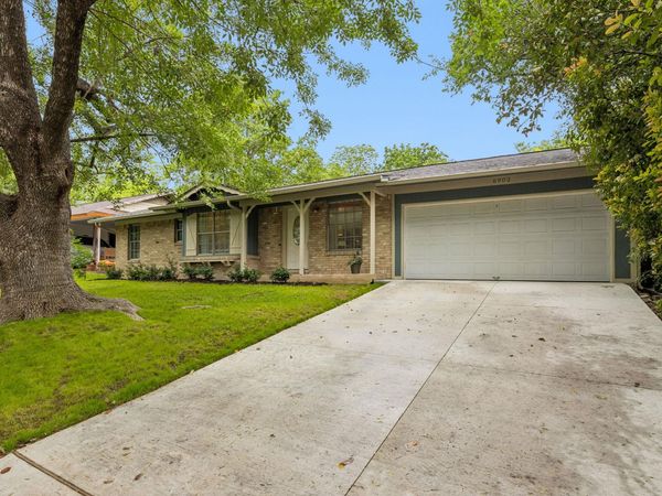 6902 Notre Dame DR, Austin, TX 78723