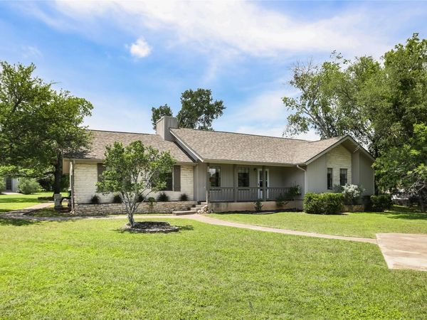 402 Post Oak LN, Georgetown, TX 78628