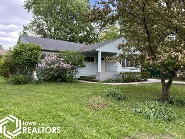 603 S Maple Street, Fairfield, IA 52556