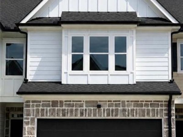 19 Crest Drive, Hartwell, GA 30643