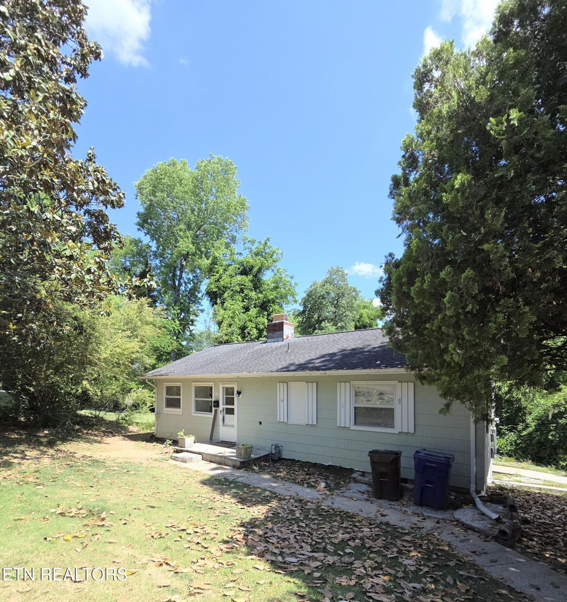 620 Pennsylvania Ave, Oak Ridge, TN 37830 Main Photo