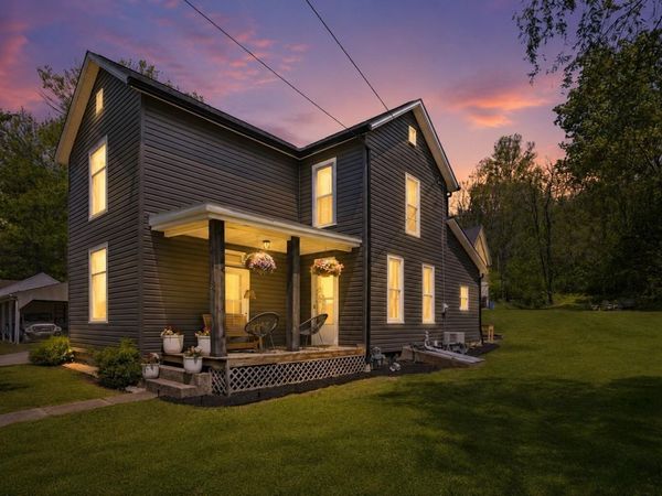 437 N 8th Street, Mcconnelsville, OH 43756