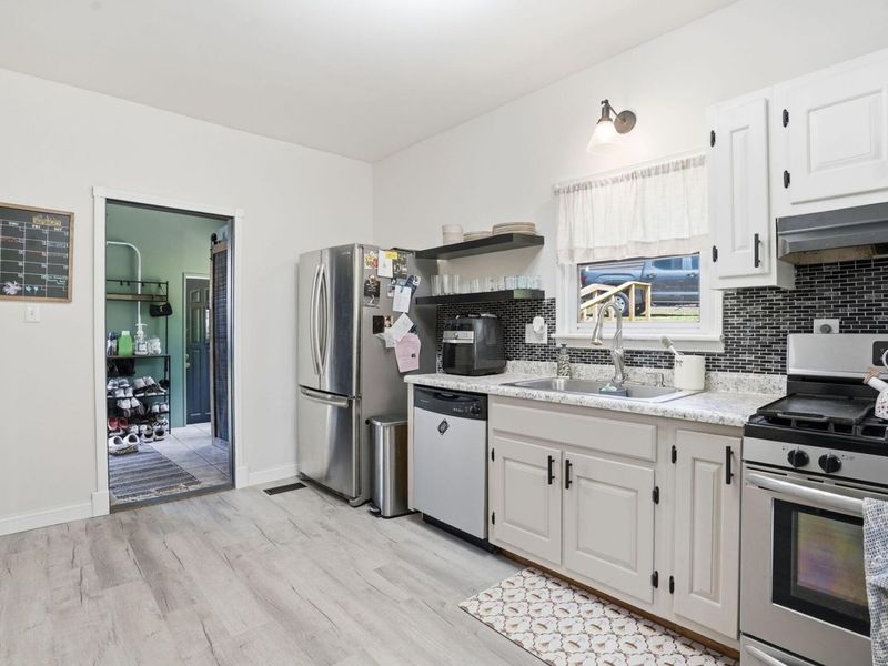 437 N 8th Street, McConnelsville, OH 43756 Photo 6