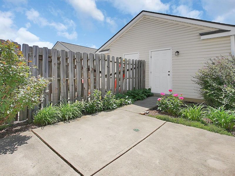 713 Lazelle Road , Westerville, OH 43081 Photo 17