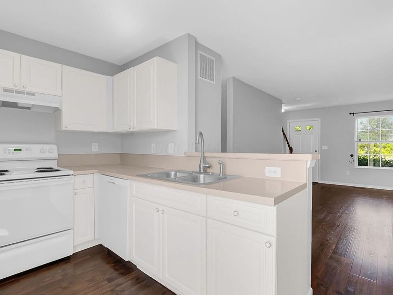 713 Lazelle Road , Westerville, OH 43081 Photo 7