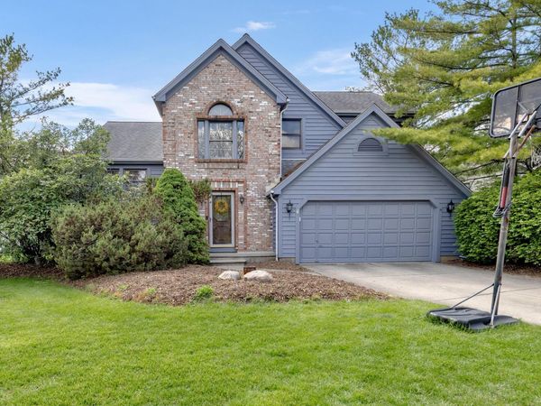 7753 Brandonway Drive , Dublin, OH 43017