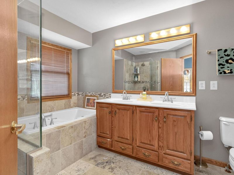 7753 Brandonway Drive , Dublin, OH 43017 Photo 13