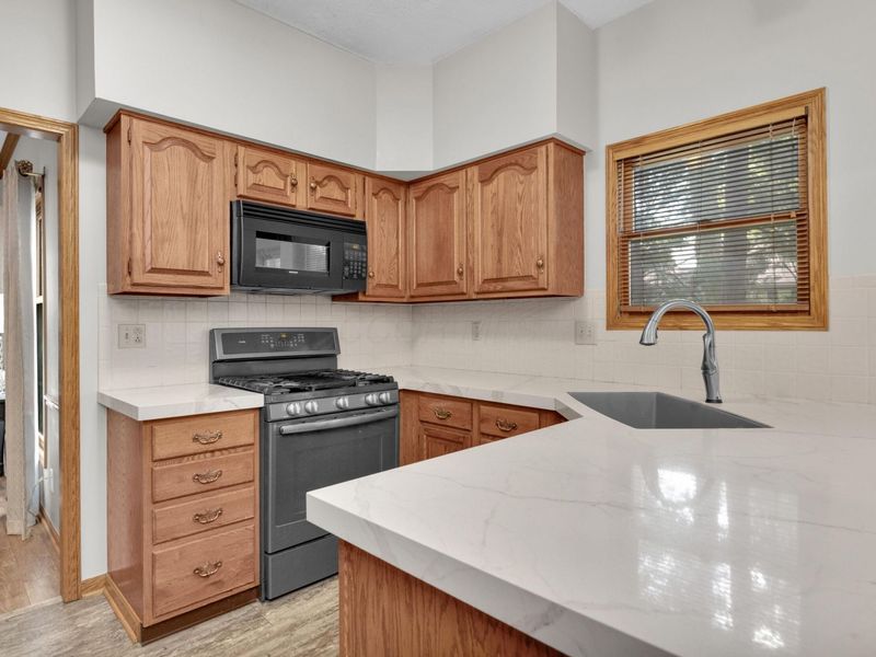 7753 Brandonway Drive , Dublin, OH 43017 Photo 8
