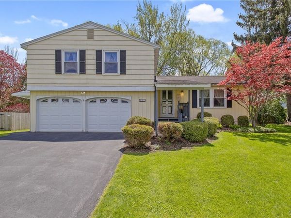 121 Cheerwood Drive , Baldwinsville, NY 13027