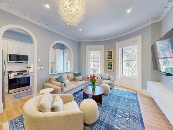 86 Worcester St, Unit 4, Boston, MA 02118