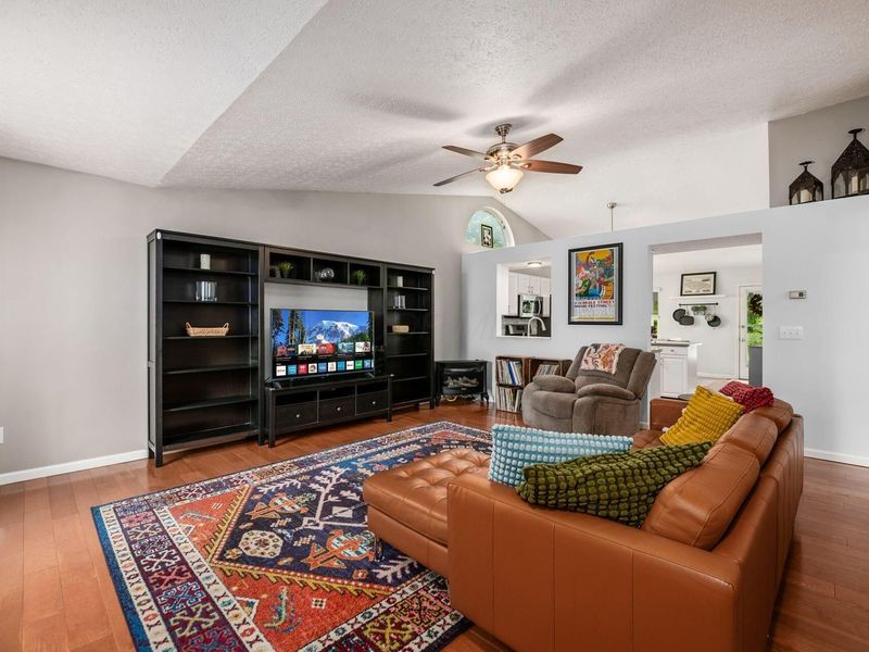8466 Squad Drive, Galloway, OH 43119 Photo 5