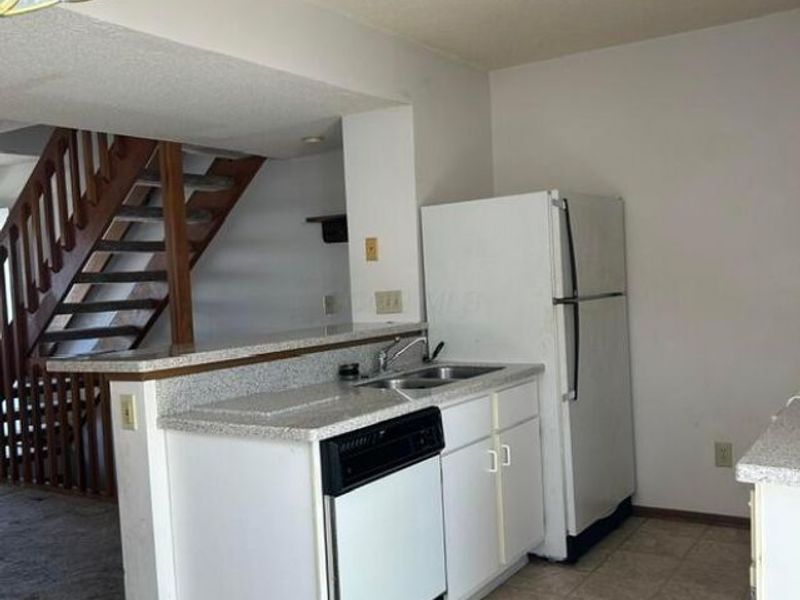 4901 Stoneybrook Boulevard, Unit 22C, Hilliard, OH 43026 Photo 8