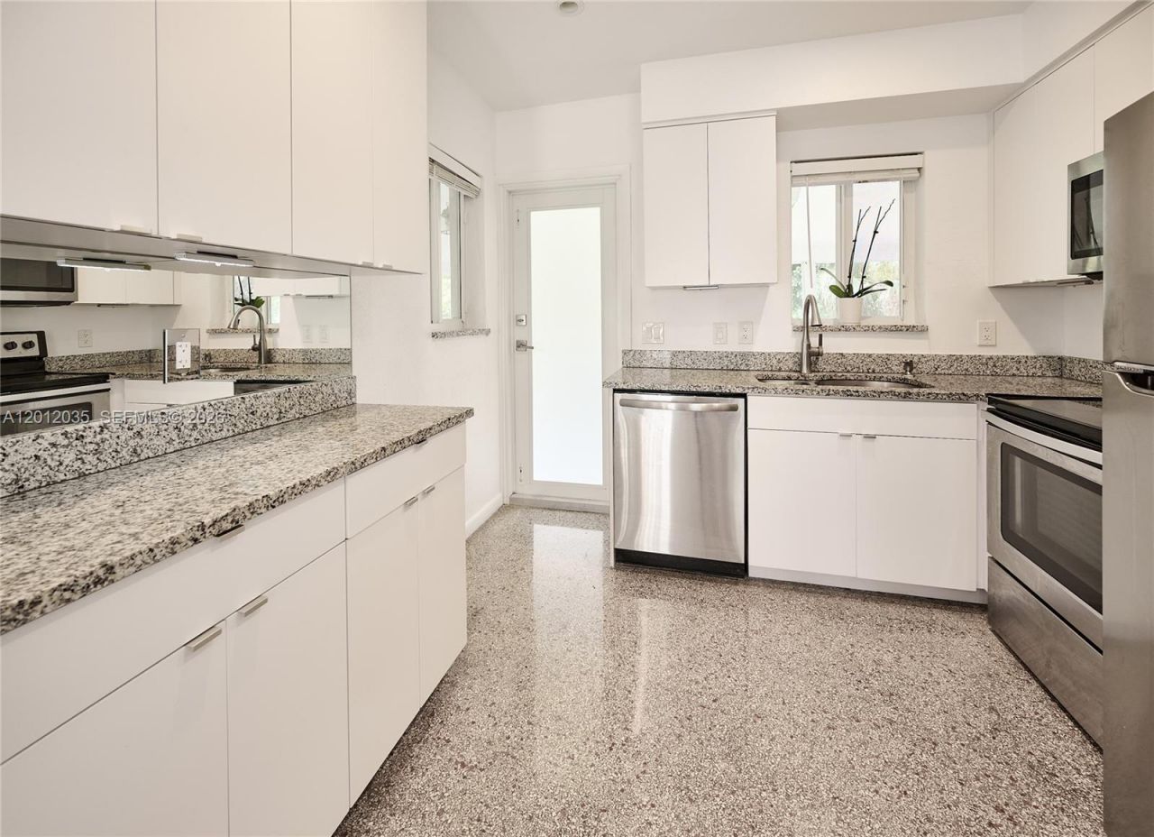532 NE 16th Ct , Fort Lauderdale, FL 33305 Photo