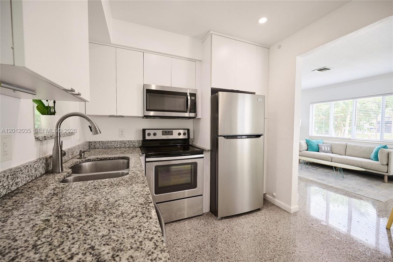 532 NE 16th Ct , Fort Lauderdale, FL 33305 Photo