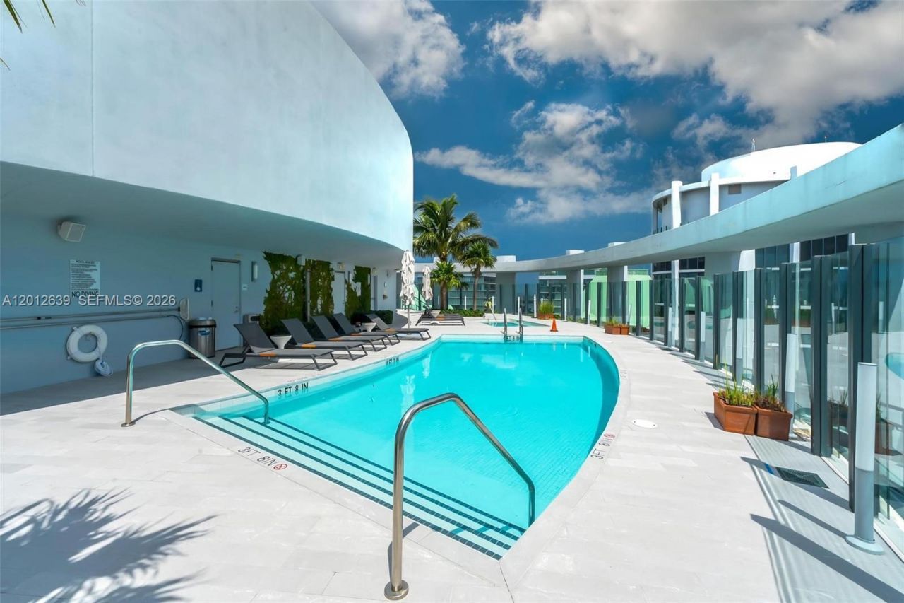 2831 S Bayshore Dr , Unit 402, Miami, FL 33133 Photo