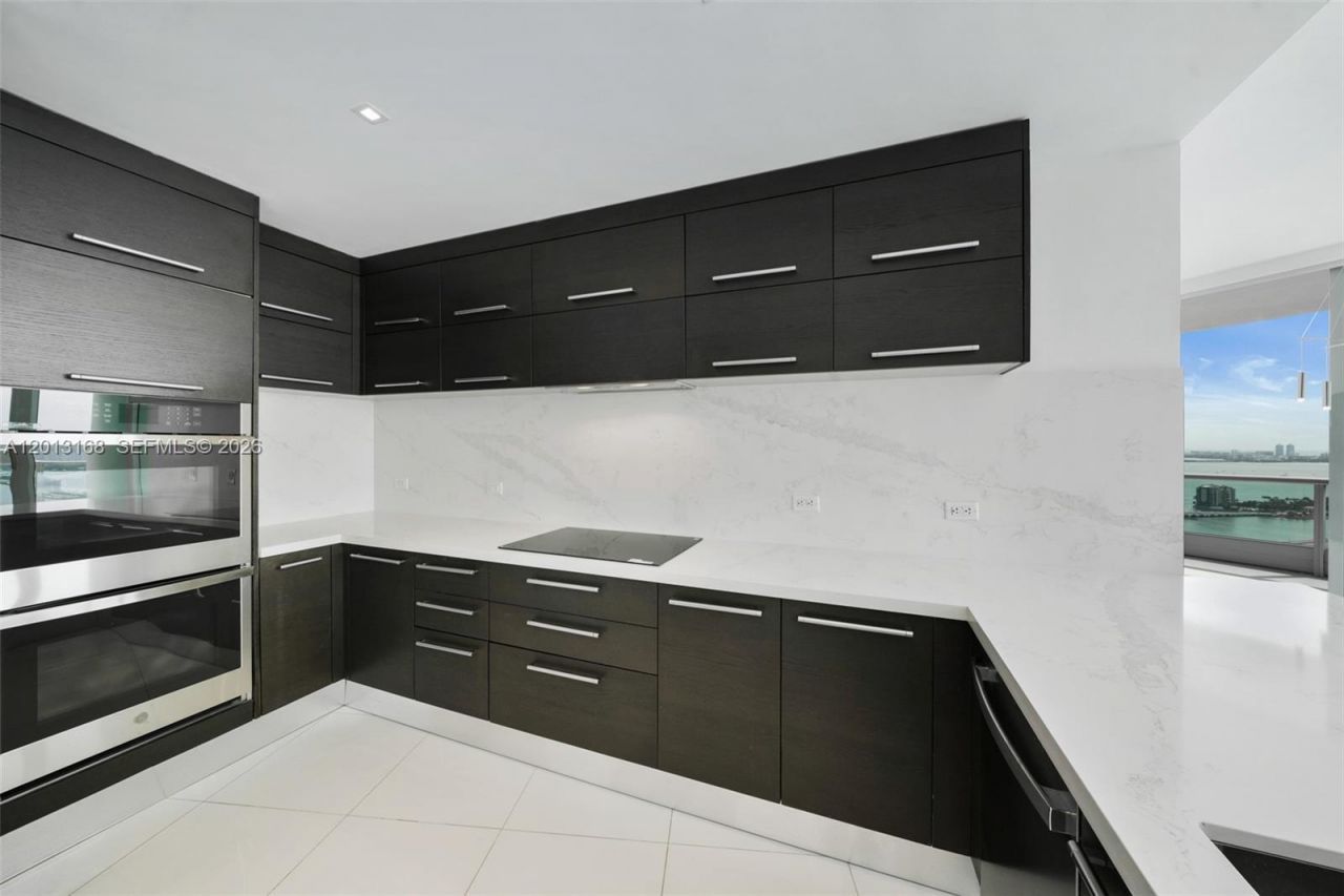 900 Biscayne Blvd , Unit 4006, Miami, FL 33132 Photo