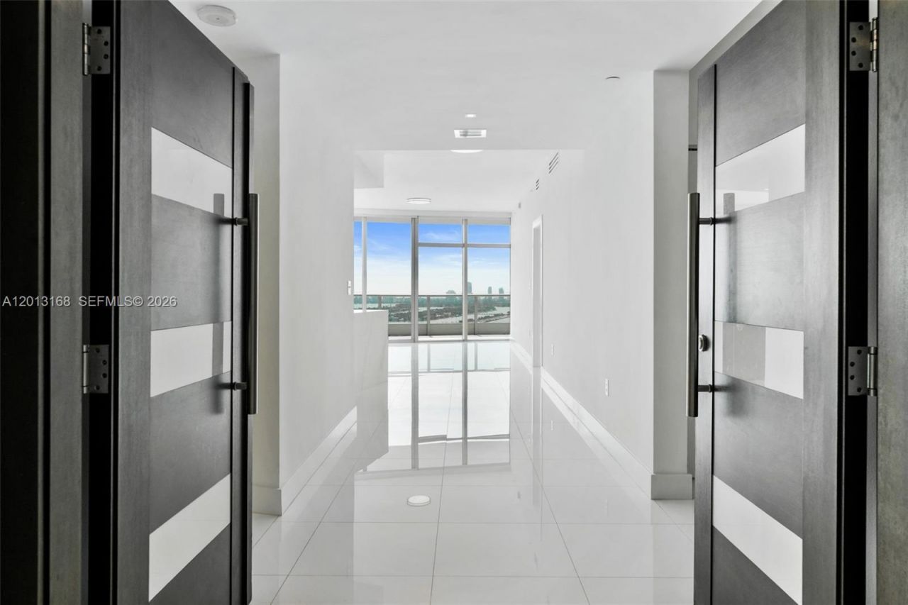 900 Biscayne Blvd , Unit 4006, Miami, FL 33132 Photo