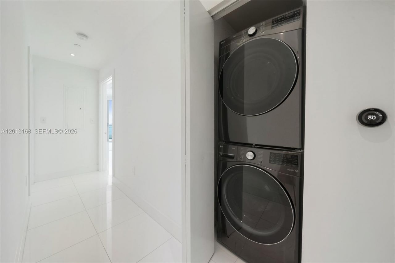 900 Biscayne Blvd , Unit 4006, Miami, FL 33132 Photo