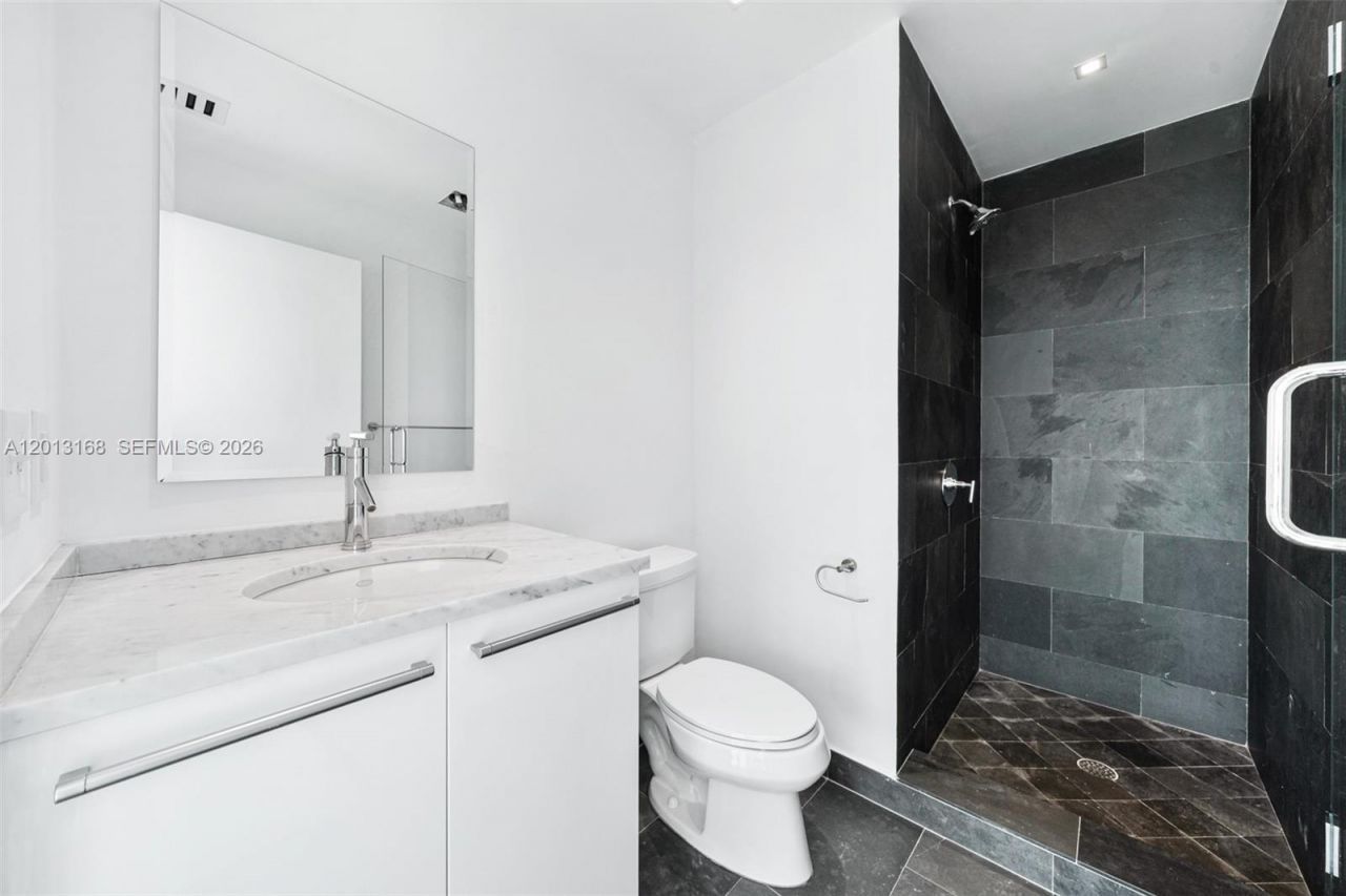 900 Biscayne Blvd , Unit 4006, Miami, FL 33132 Photo