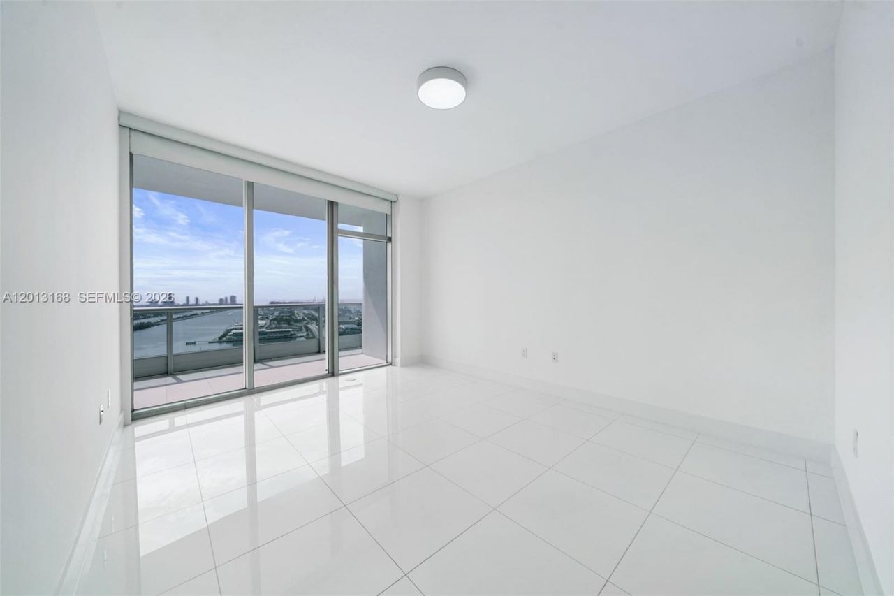 900 Biscayne Blvd , Unit 4006, Miami, FL 33132 Photo