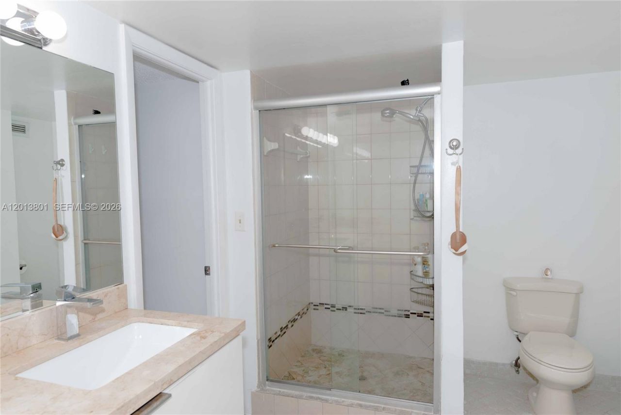 210 Seaview Dr, Unit 405, Key Biscayne, FL 33149 Photo