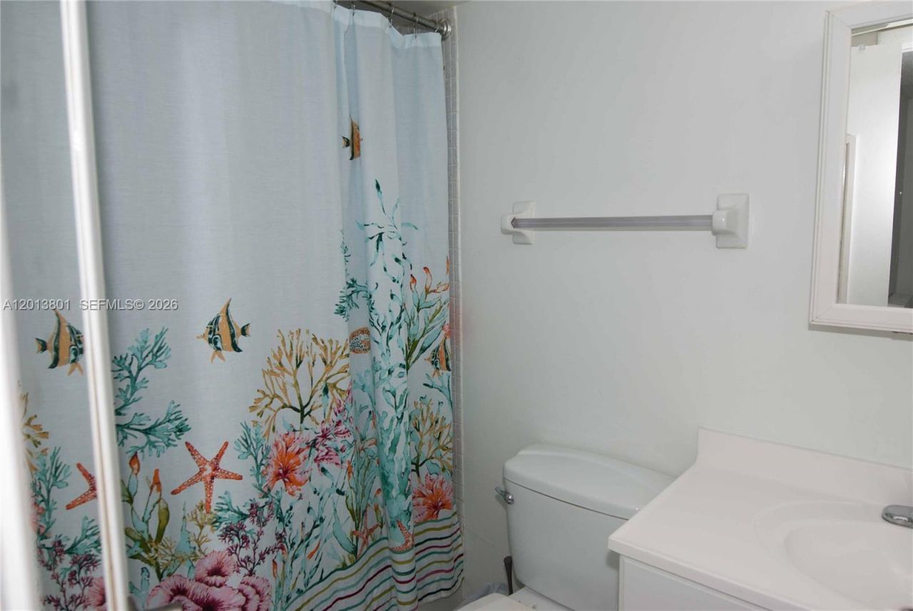 210 Seaview Dr, Unit 405, Key Biscayne, FL 33149 Photo