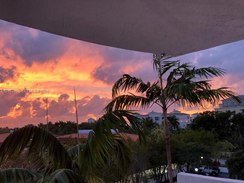 210 Seaview Dr, Unit 405, Key Biscayne, FL 33149 Photo