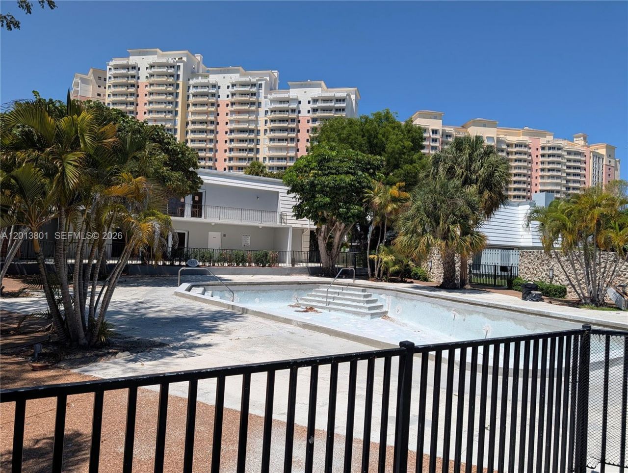 210 Seaview Dr, Unit 405, Key Biscayne, FL 33149 Photo