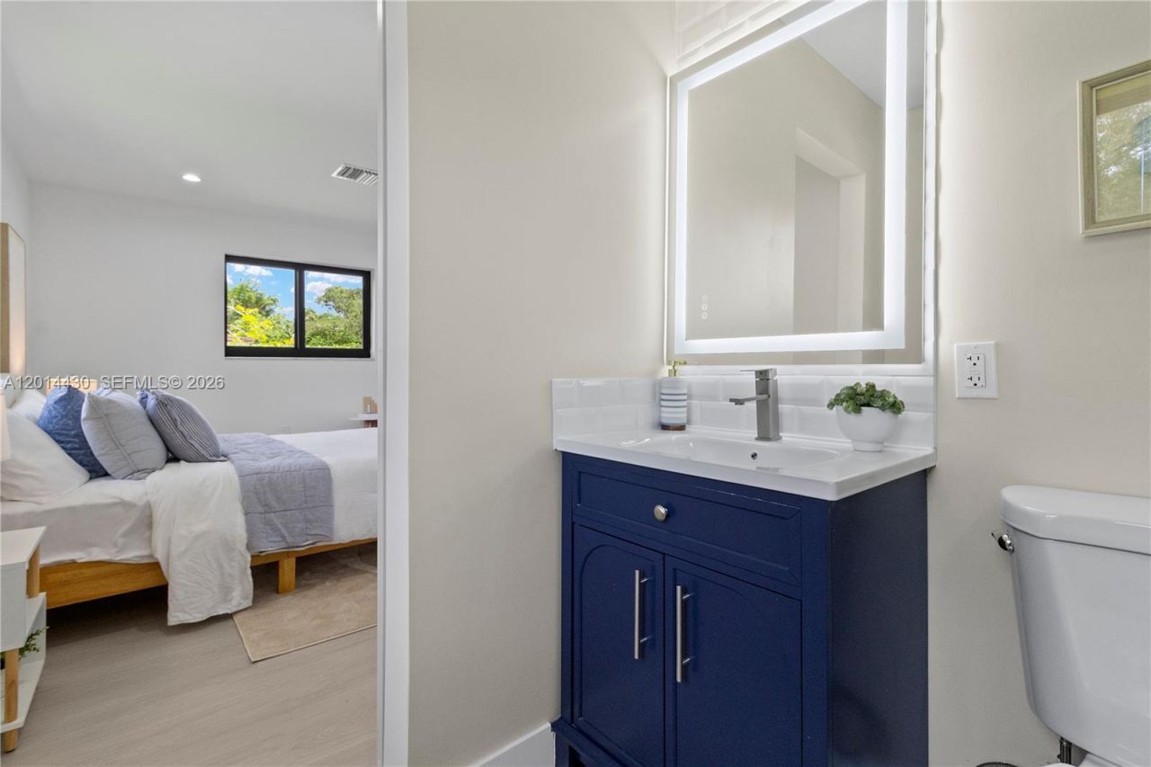 10 NW 100th St , Miami Shores, FL 33150 Photo