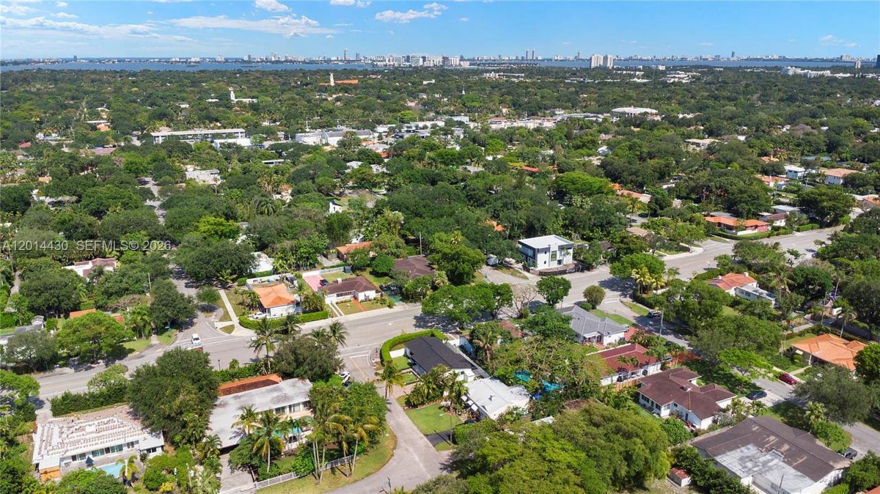 10 NW 100th St , Miami Shores, FL 33150 Photo