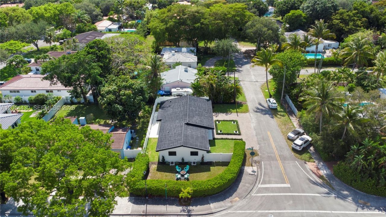 10 NW 100th St , Miami Shores, FL 33150 Photo