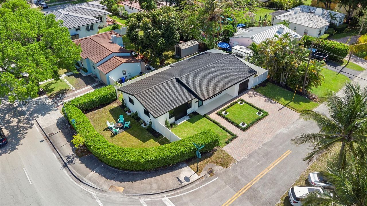 10 NW 100th St , Miami Shores, FL 33150 Photo