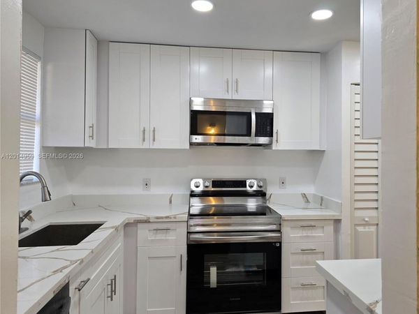 11477 NW 39th Ct , Unit 205-1, Coral Springs, FL 33065