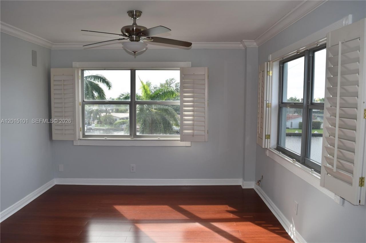 1881 Middle River Dr, Unit 402, Fort Lauderdale, FL 33305 Photo
