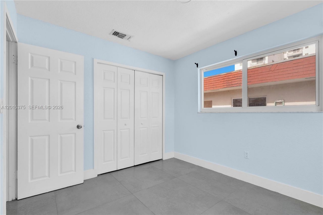 1250 SW 4th St, Unit 6, Miami, FL 33135 Photo