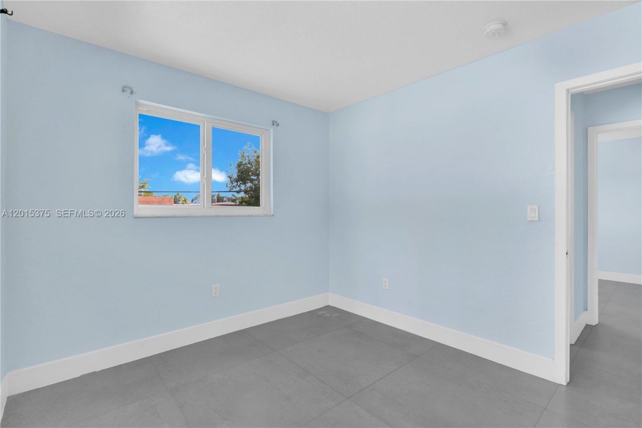 1250 SW 4th St, Unit 6, Miami, FL 33135 Photo