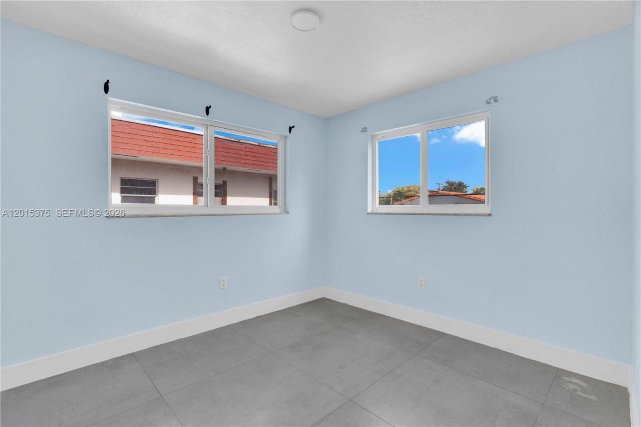 1250 SW 4th St, Unit 6, Miami, FL 33135 Photo
